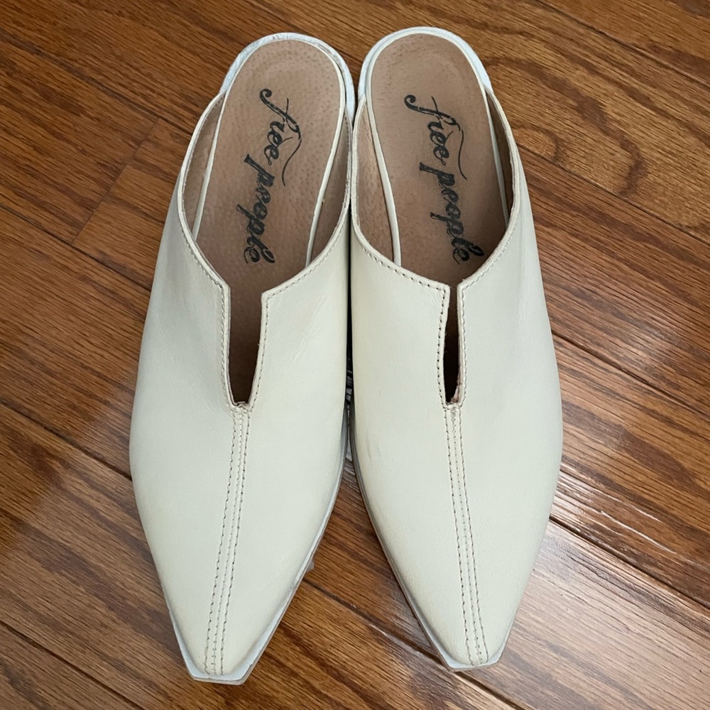🔥FREE PEOPLE🔥 Harlow Mule, Size 9